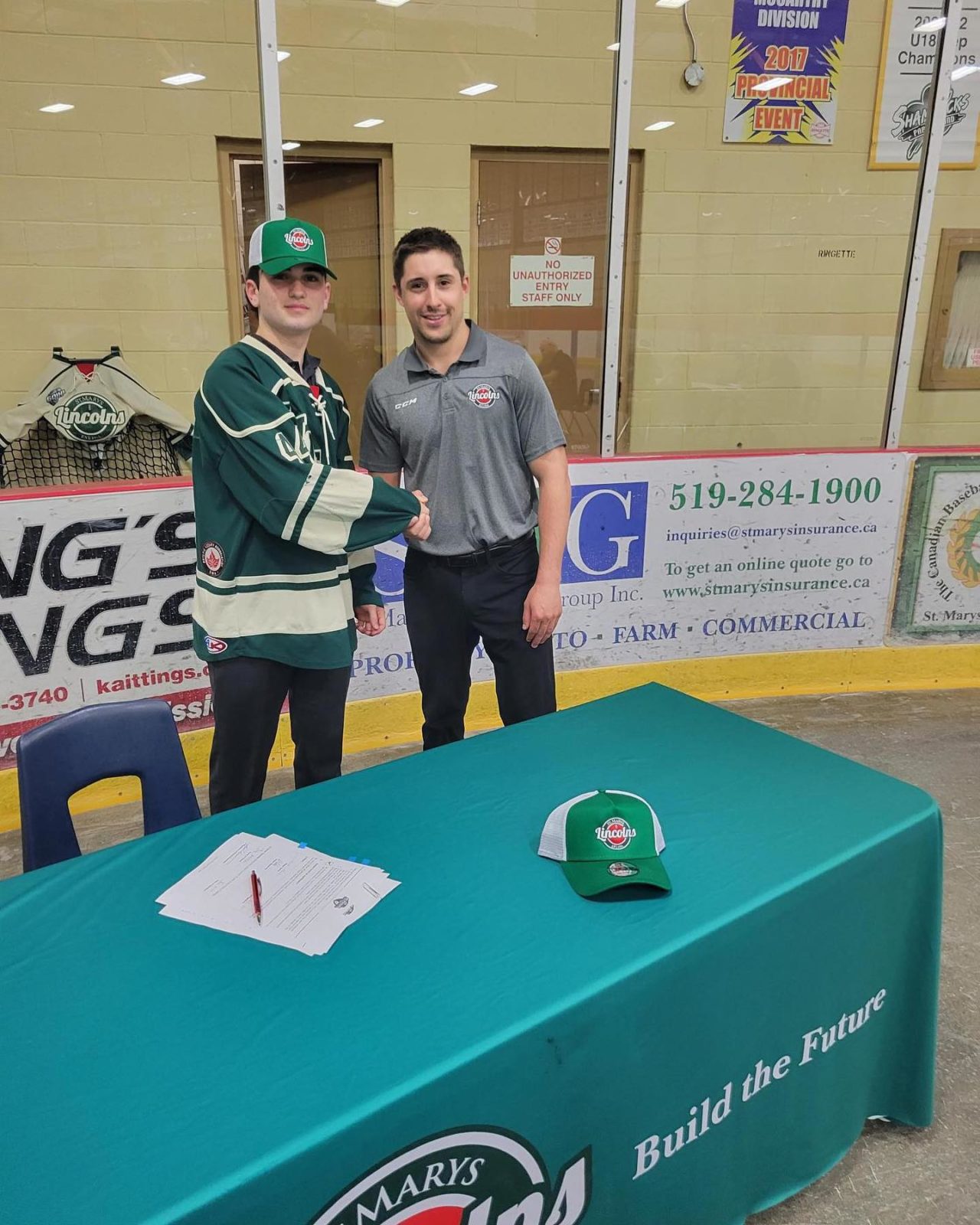 SIGNED - Lincs welcome D-man, Jacob Montesi to the Stonetown! Jacob suited up for the Lambton U18 AAA squad last year, and AP’d with the Strathroy Rockets #WeAreLincolns